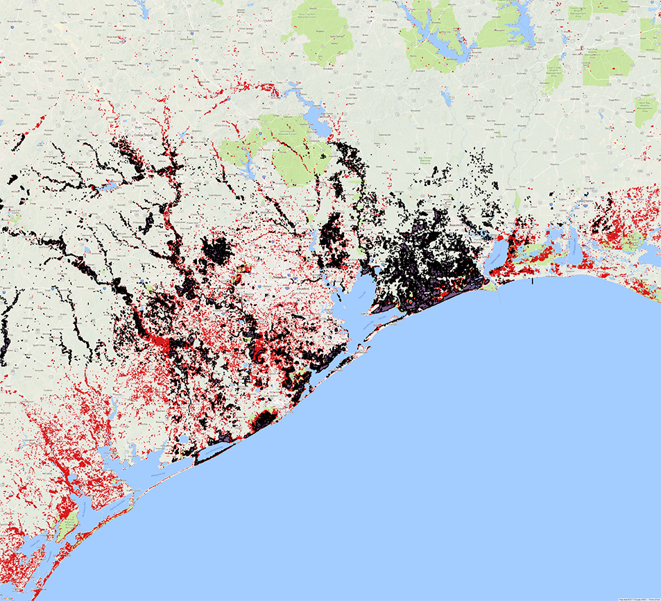 A portion of the US map centered on the Texas Gulf Coast shows the maximum flood extent from two overlayed datasets, one showing flood extent in red and one in blue.